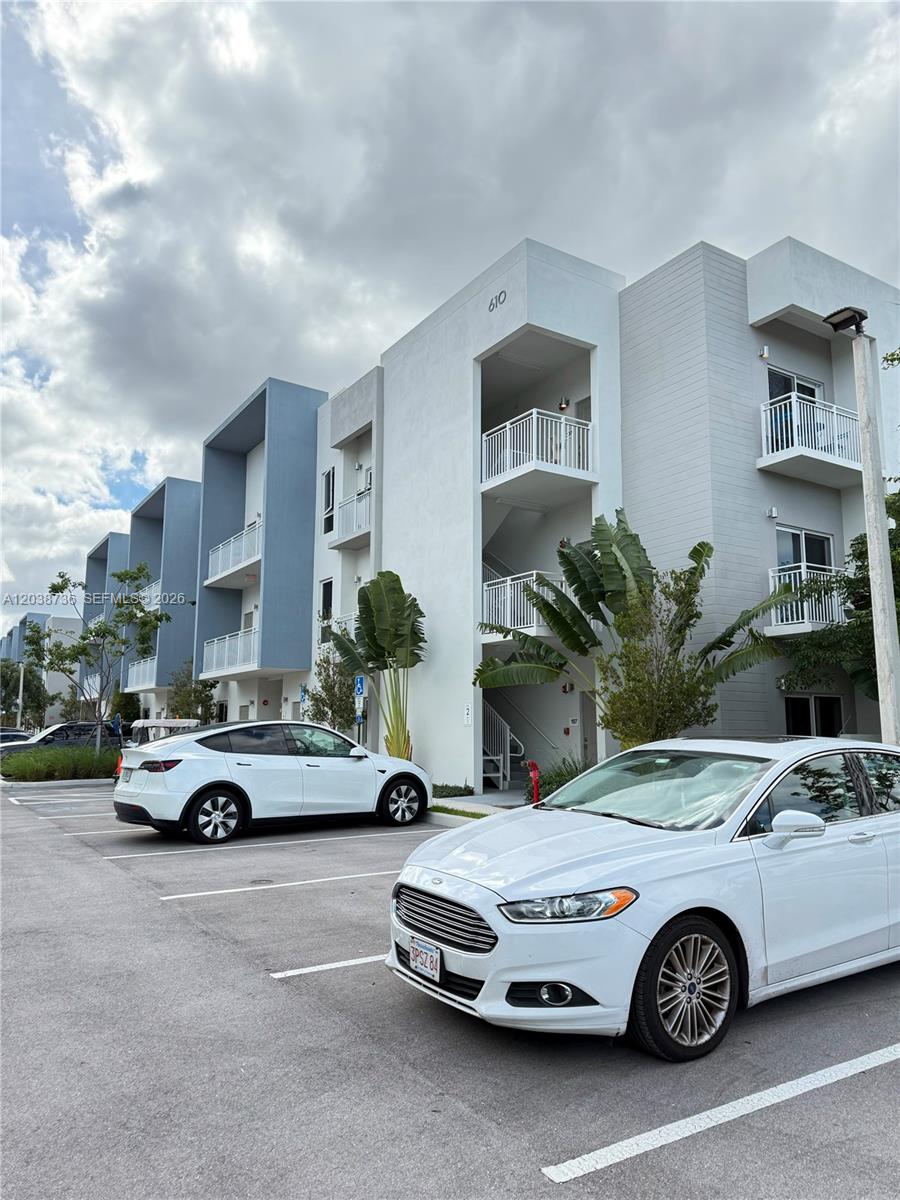 205 1 / 1 703 sq. ft. $ 2026-06-17 0 Photo