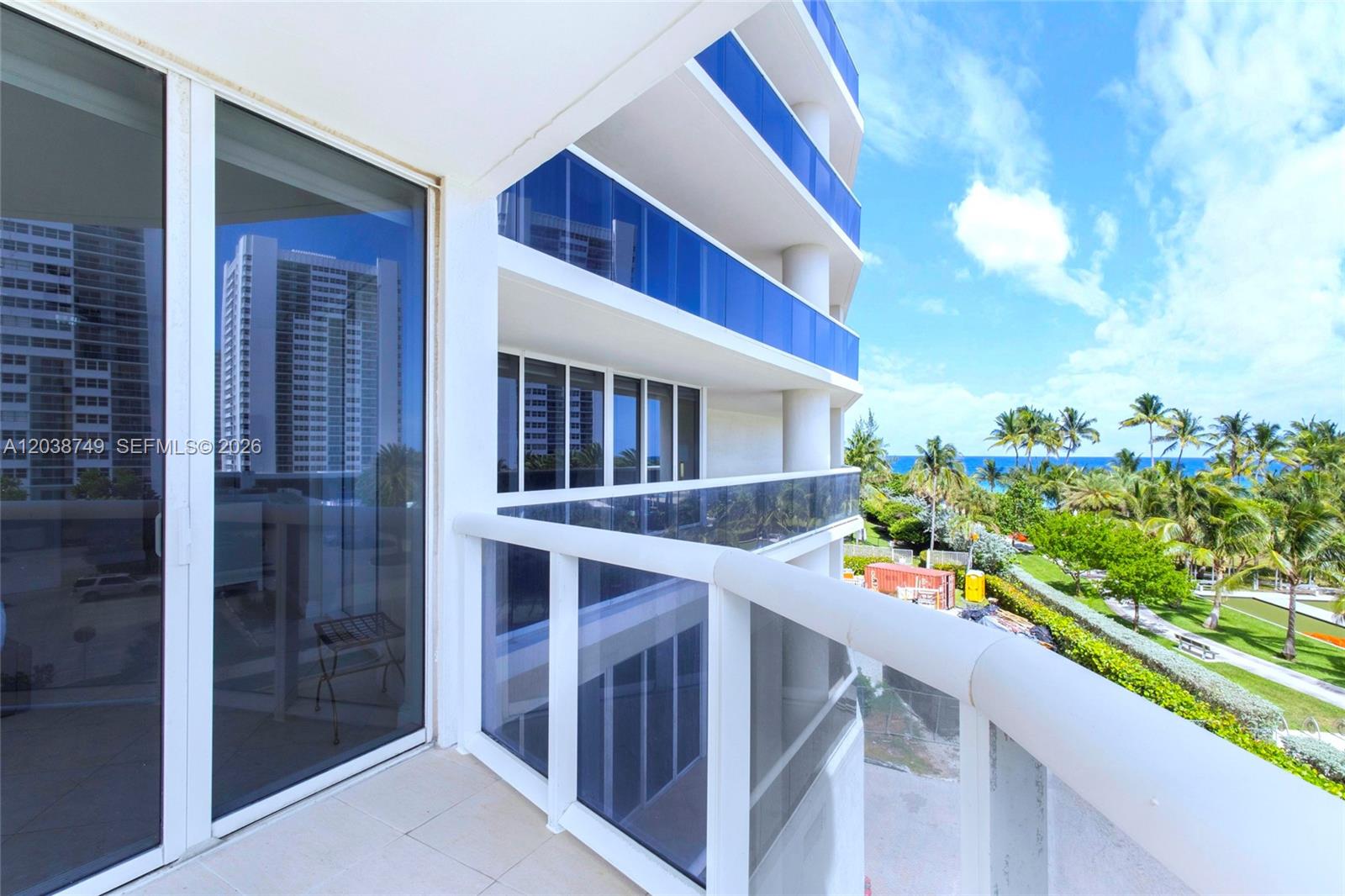 405 2 / 2 1782 sq. ft. $ 2026-06-17 0 foto