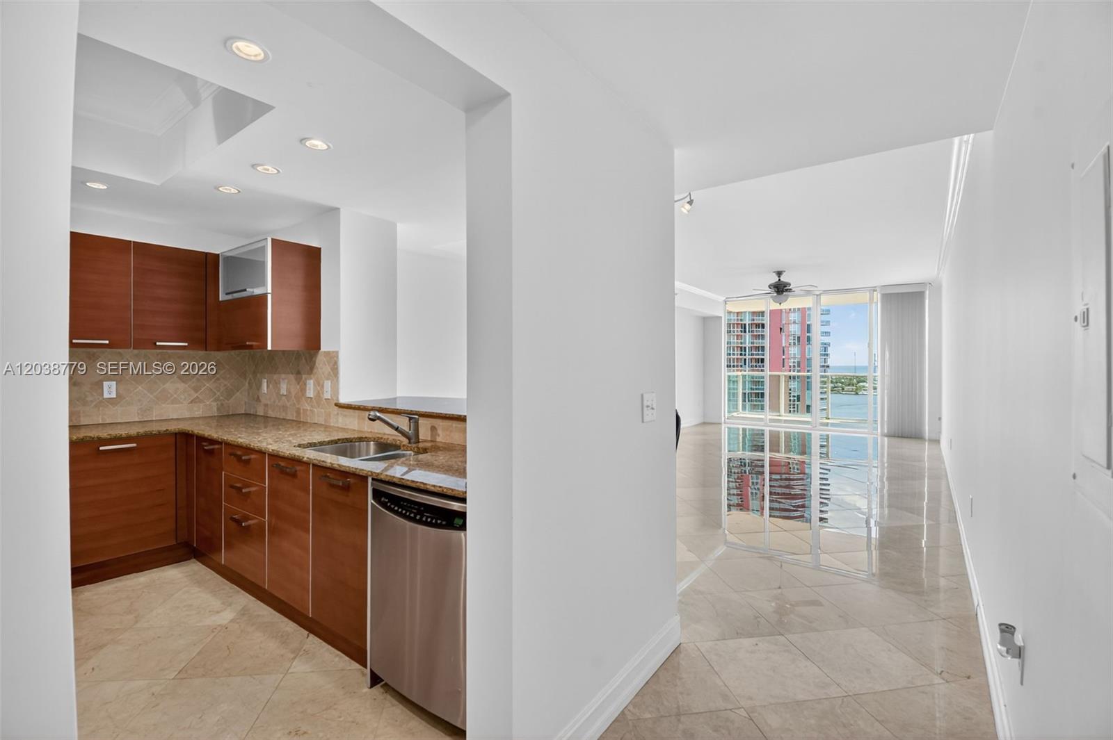 Photo of 3330 190th St  #1611, Aventura, Florida, 33180 - 