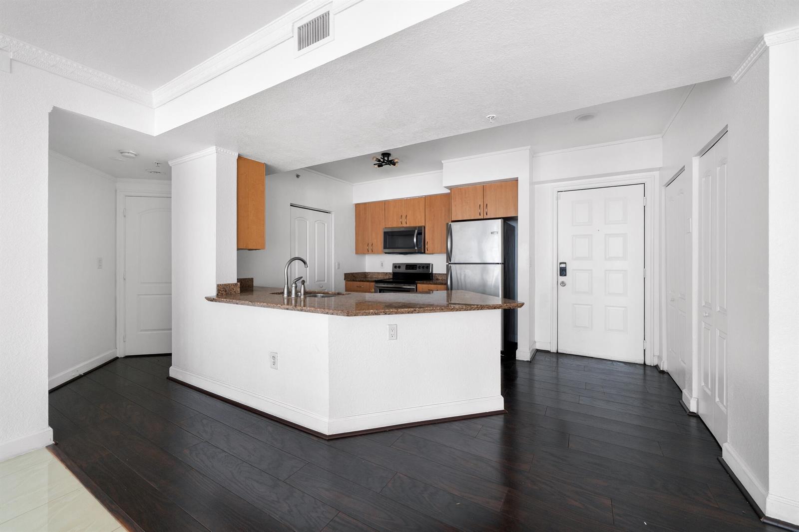 Photo of 1830 Radius #405, Hollywood, Florida, 33020 - 068
