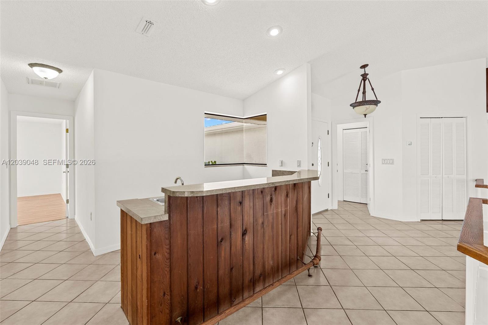   /   sq. ft. $ 2026-06-17 0 Photo