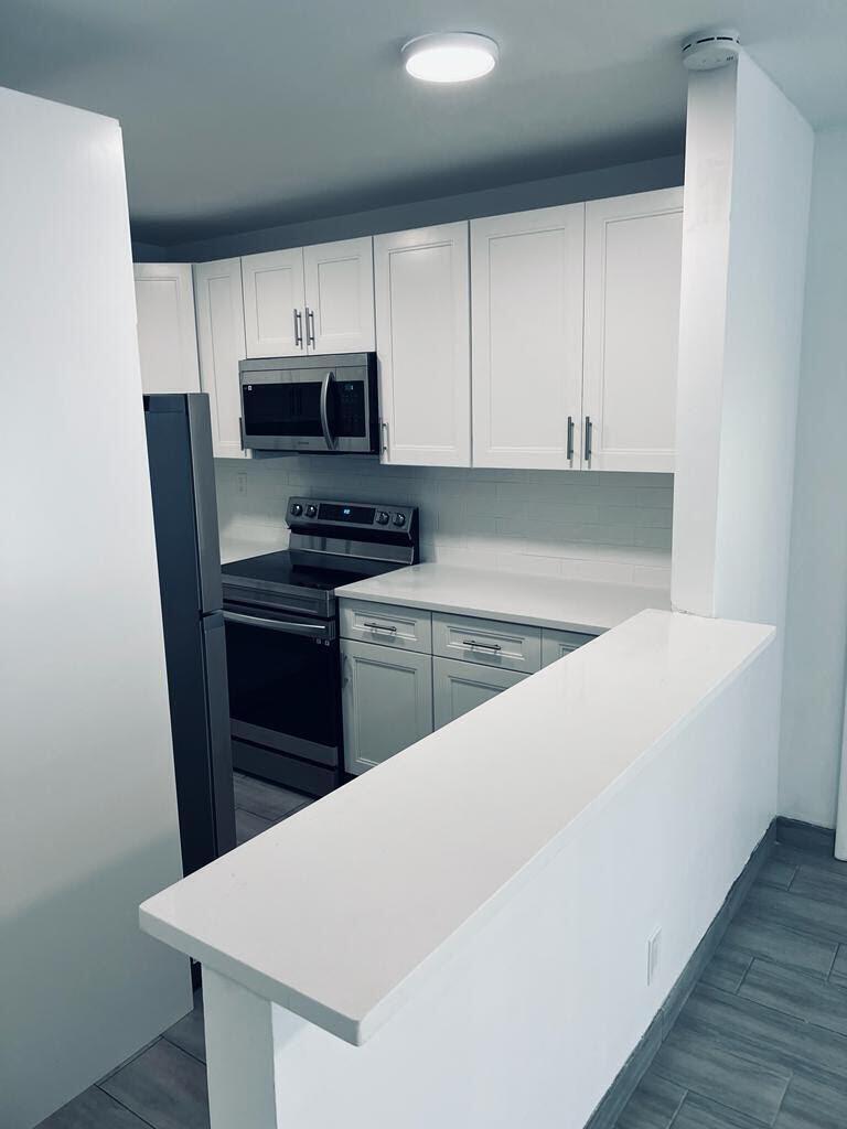 Ver detalles / 0 10529 sq. ft. $ 2026-06-22 0 foto