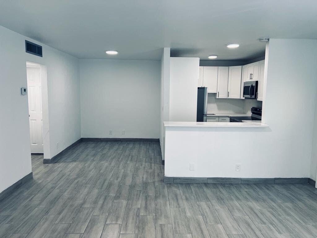 Ver detalles / 0 10529 sq. ft. $ 2026-06-22 0 foto