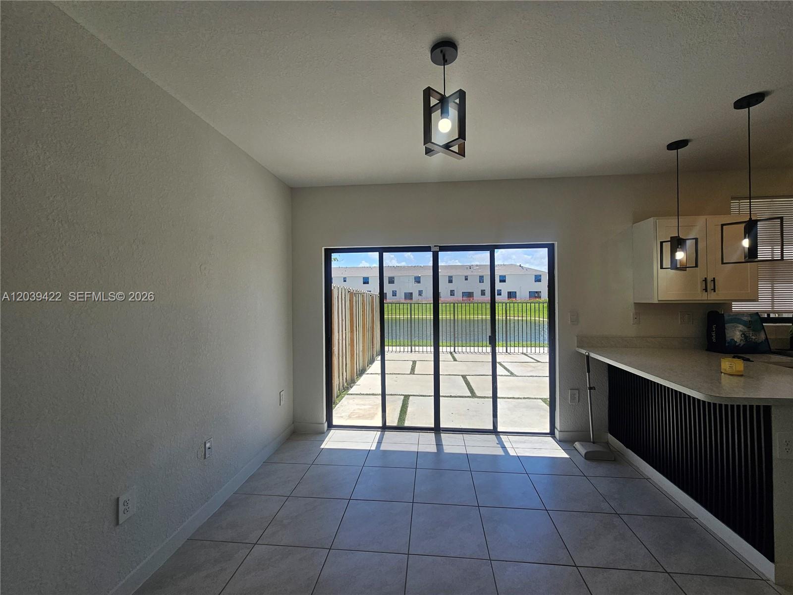 1473 4 / 3 1580 sq. ft. $ 2026-06-18 0 foto