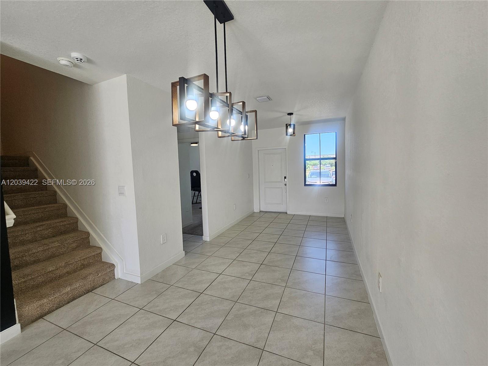 1473 4 / 3 1580 sq. ft. $ 2026-06-18 0 foto
