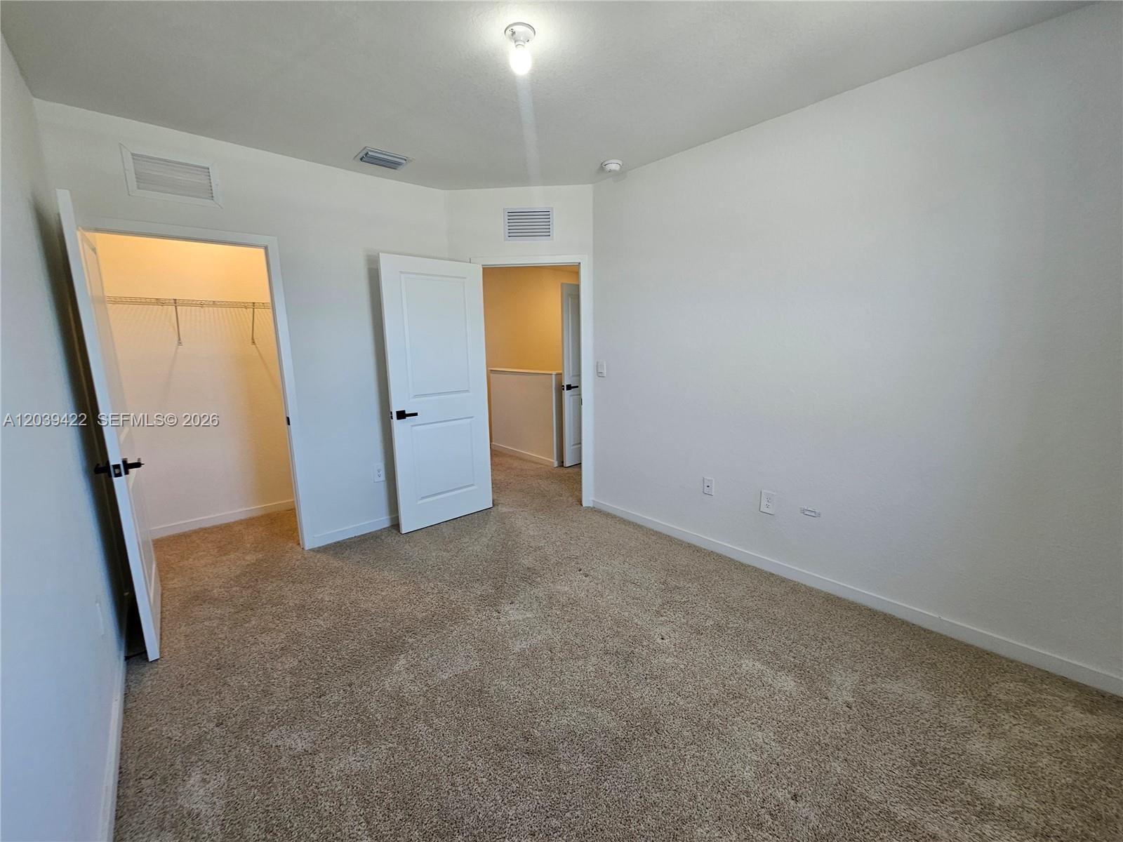 1473 4 / 3 1580 sq. ft. $ 2026-06-18 0 foto