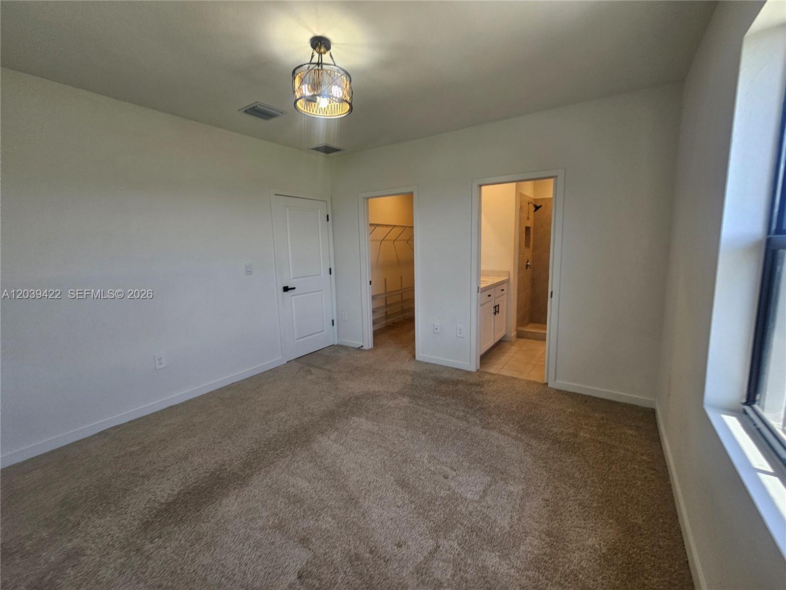1473 4 / 3 1580 sq. ft. $ 2026-06-18 0 foto