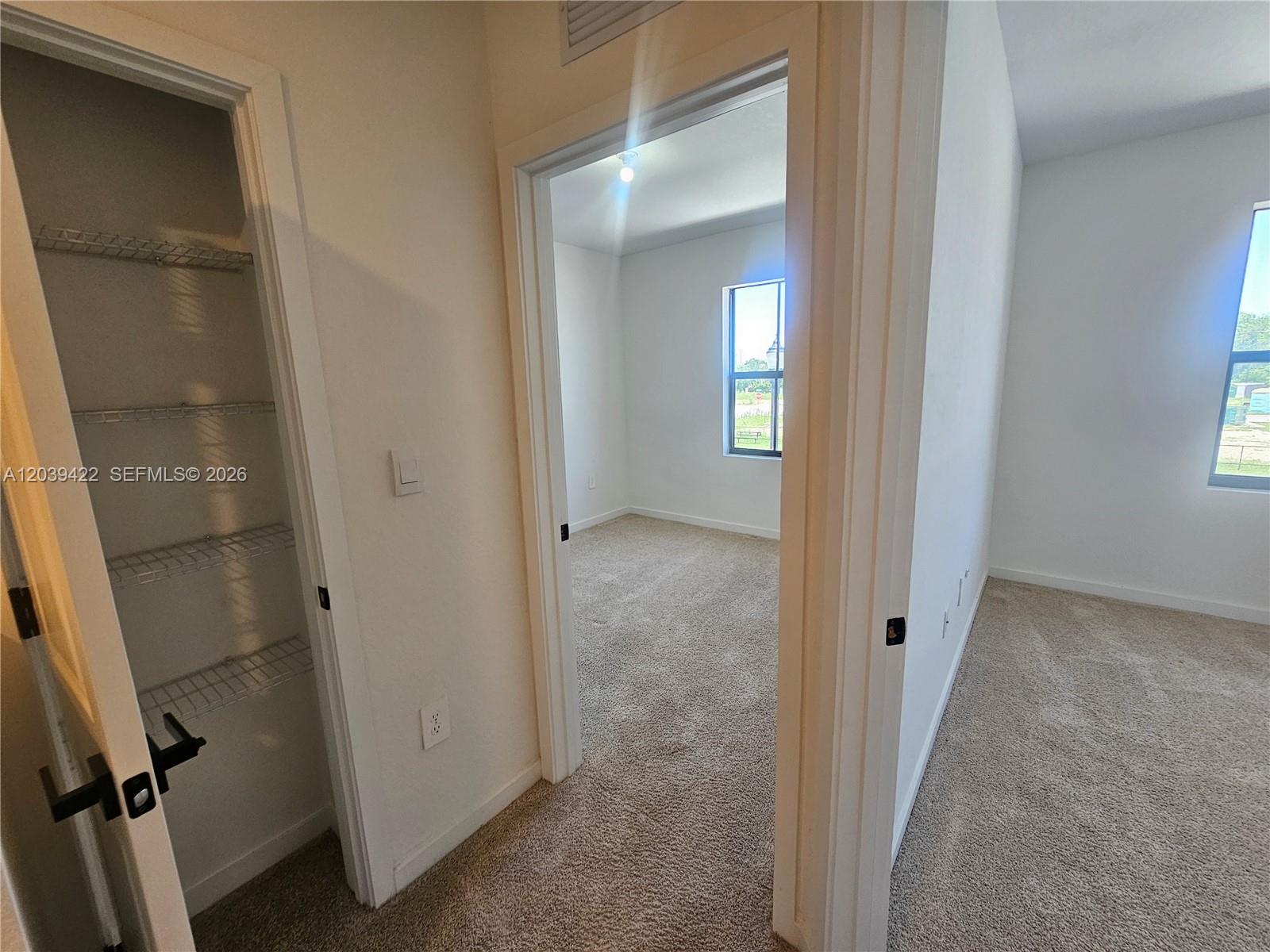 1473 4 / 3 1580 sq. ft. $ 2026-06-18 0 foto