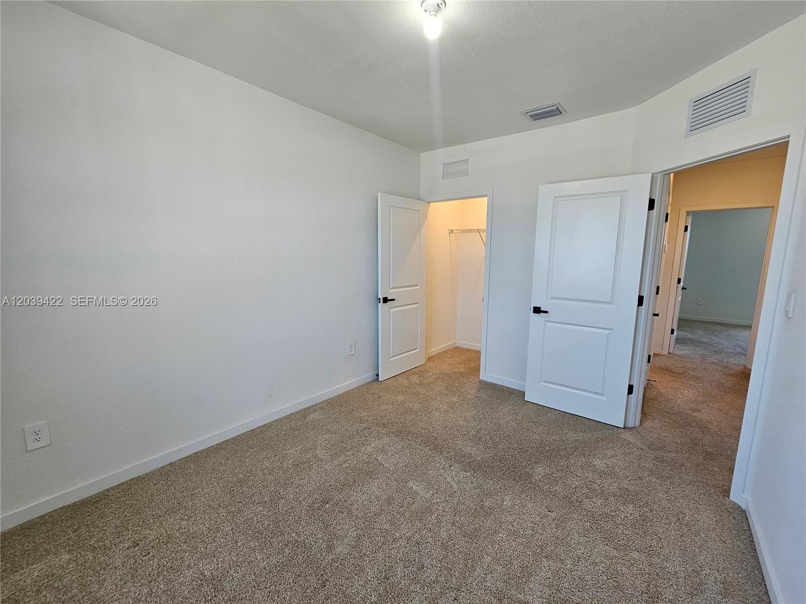 1473 4 / 3 1580 sq. ft. $ 2026-06-18 0 foto