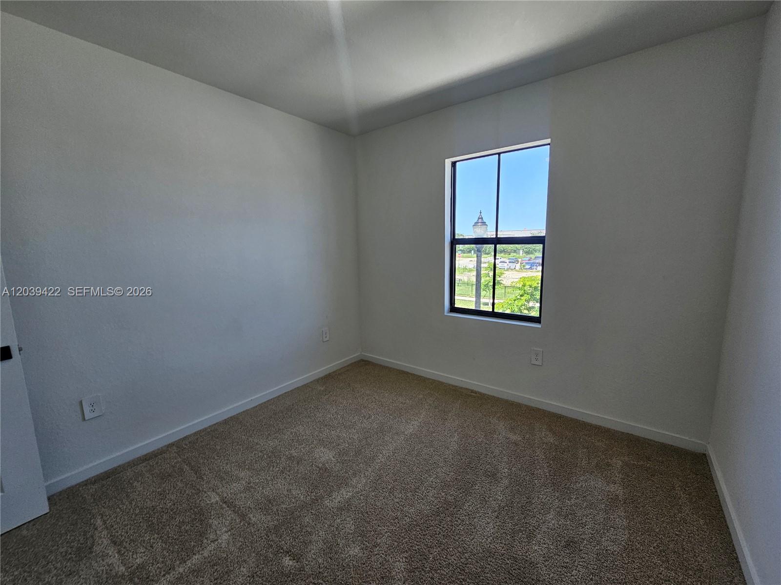 1473 4 / 3 1580 sq. ft. $ 2026-06-18 0 foto
