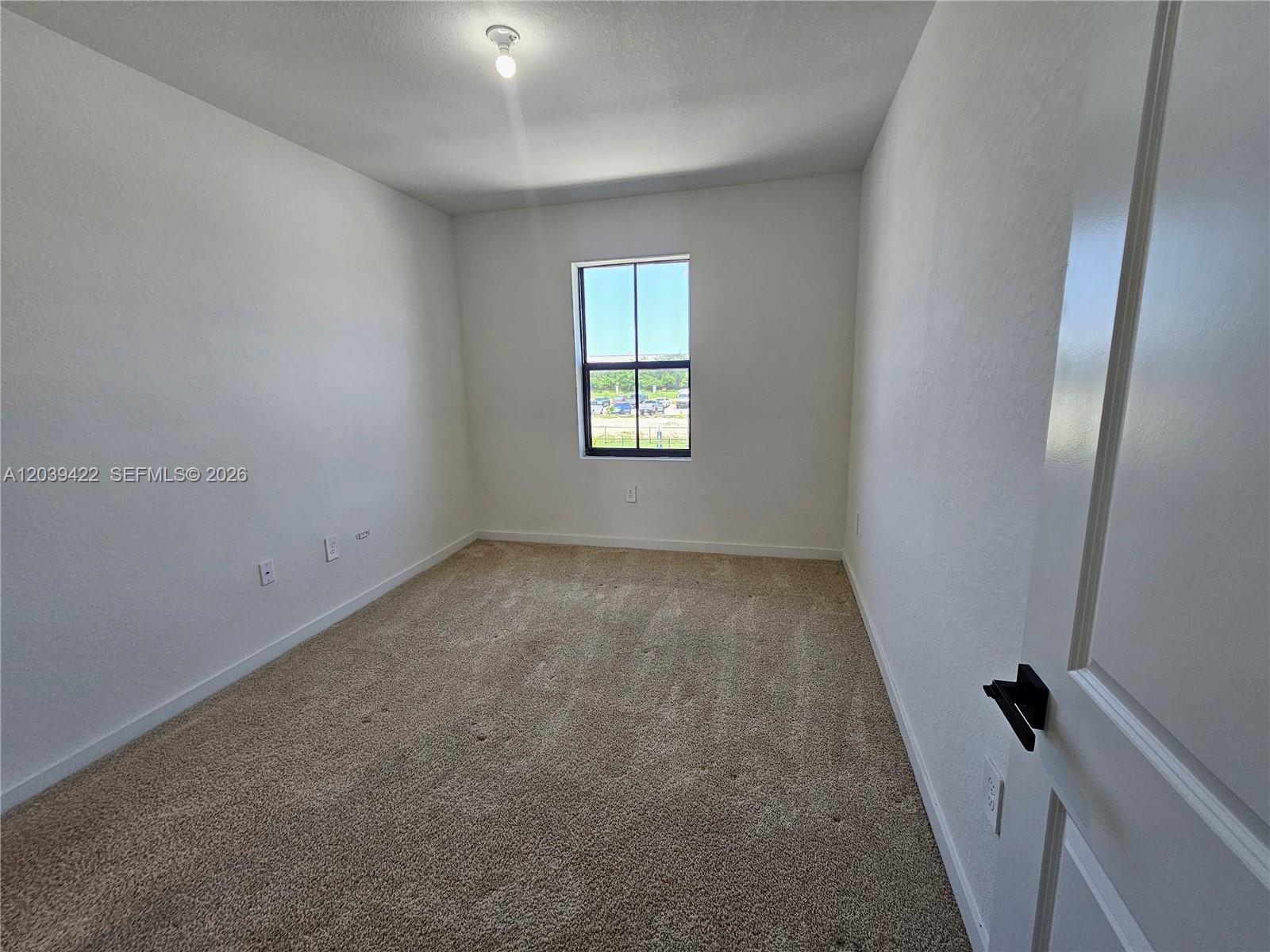 1473 4 / 3 1580 sq. ft. $ 2026-06-18 0 foto