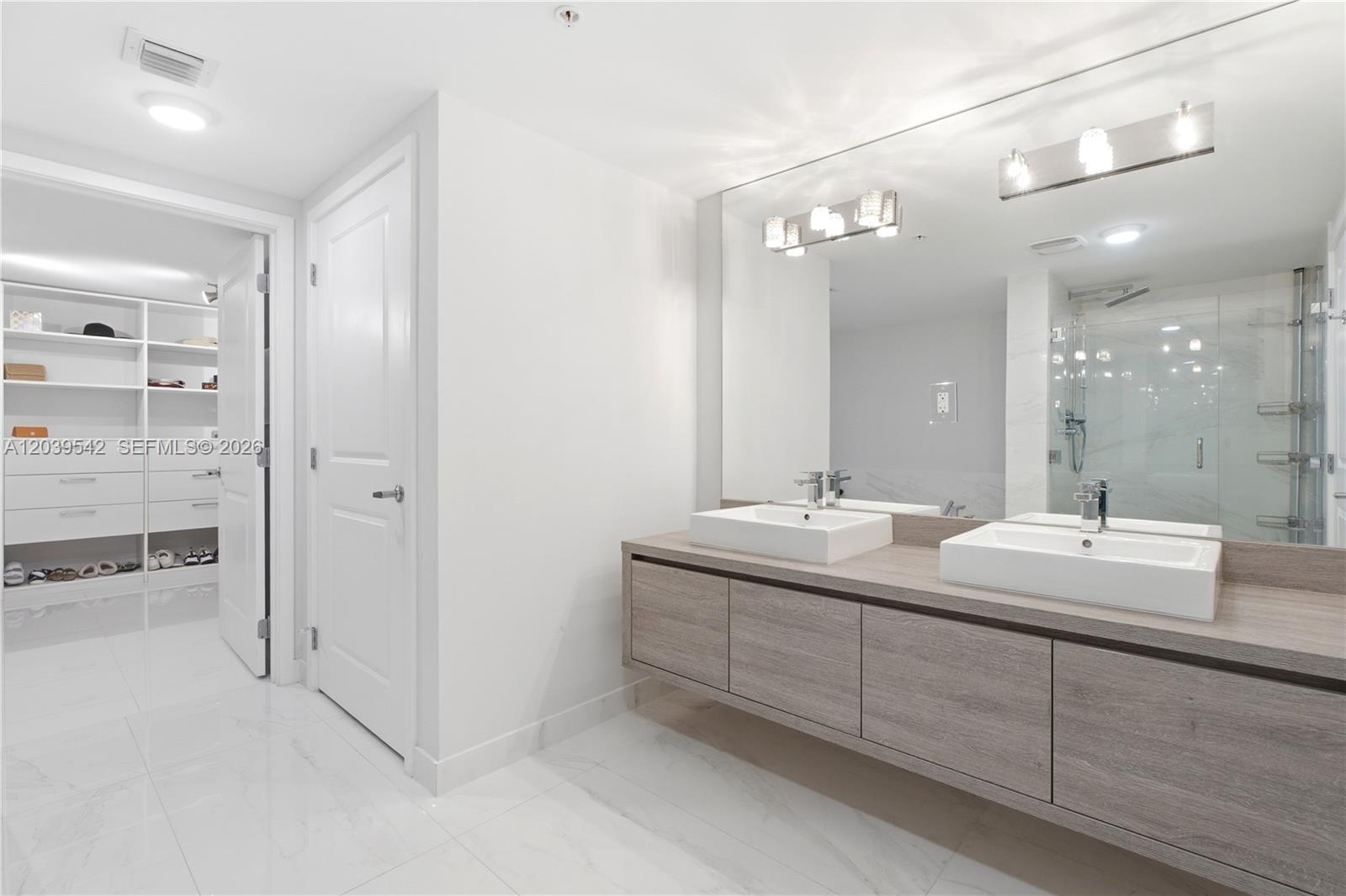 Photo of 400 Sunny Isles Blvd  #1817, Sunny Isles Beach, Florida, 33160 - 