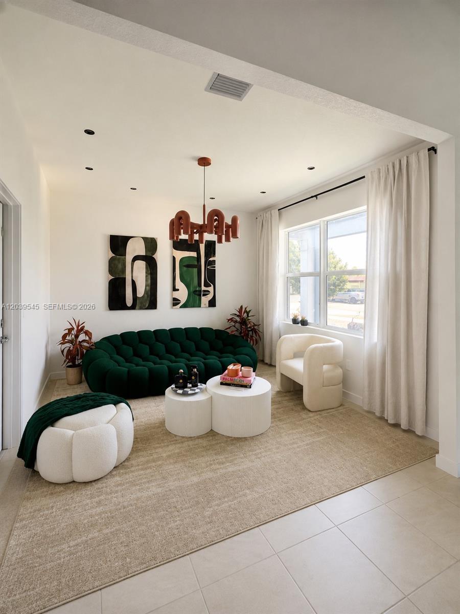 Ver detalles 12909 4 / 3 2544 sq. ft. $ 2026-08-12 0 foto