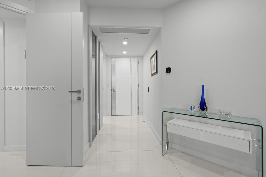 Photo of 19500 Turnberry Way #16B, Aventura, Florida, 33180 -
