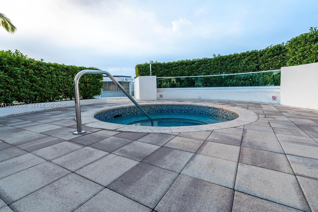 Photo of 19500 Turnberry Way #16B, Aventura, Florida, 33180 -