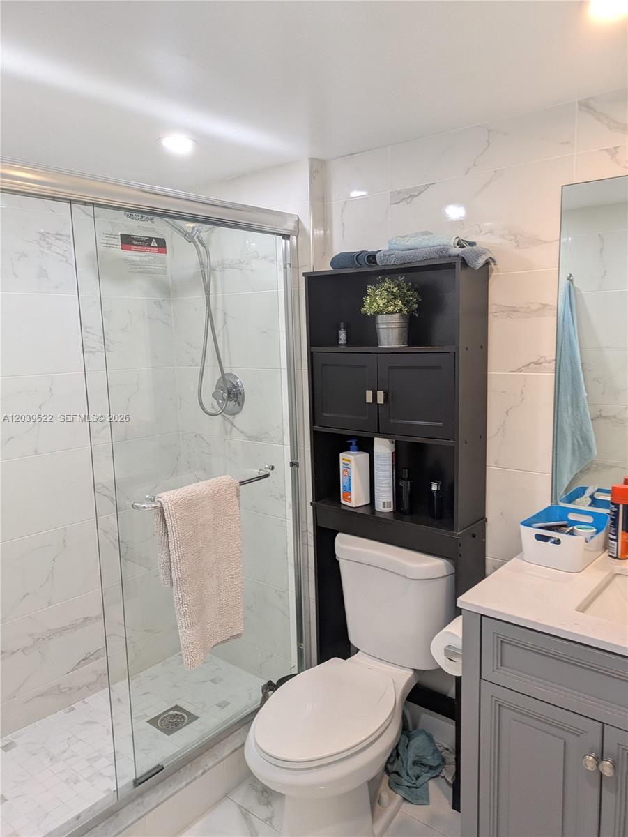 Photo of 1849 Ocean Dr  #1407, Hallandale Beach, Florida, 33009 - 