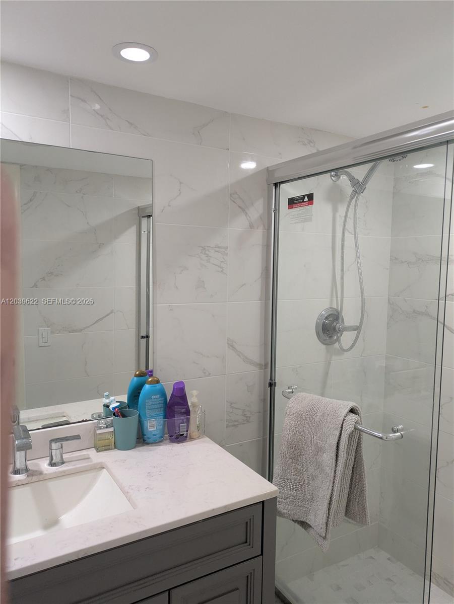 Photo of 1849 Ocean Dr  #1407, Hallandale Beach, Florida, 33009 - 