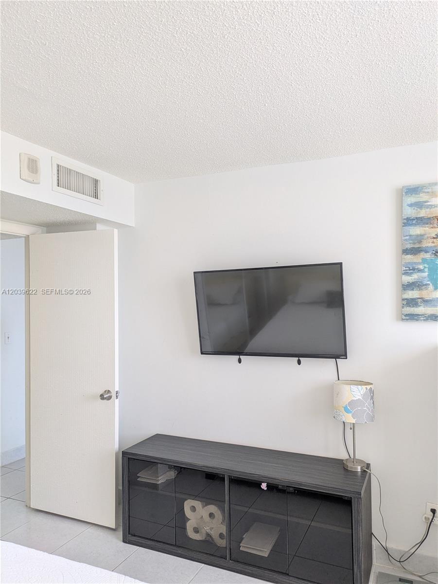 Photo of 1849 Ocean Dr  #1407, Hallandale Beach, Florida, 33009 - 