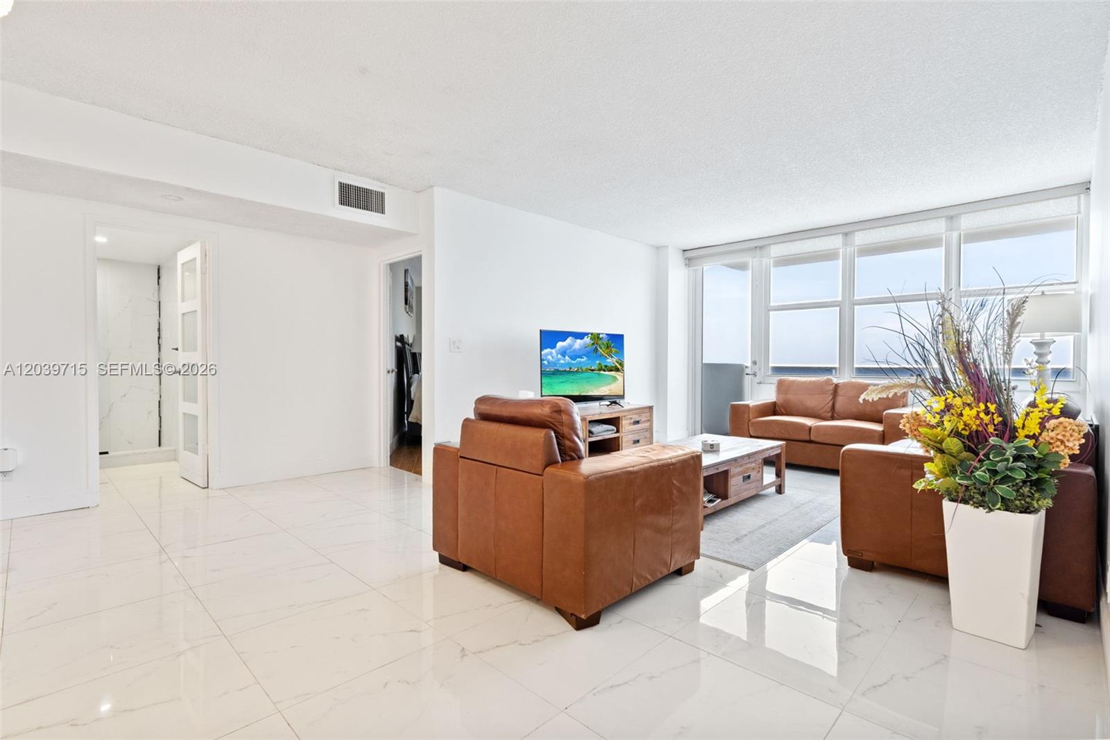 Photo of 3725 Ocean Dr  #1410, Hollywood, Florida, 33019 - 