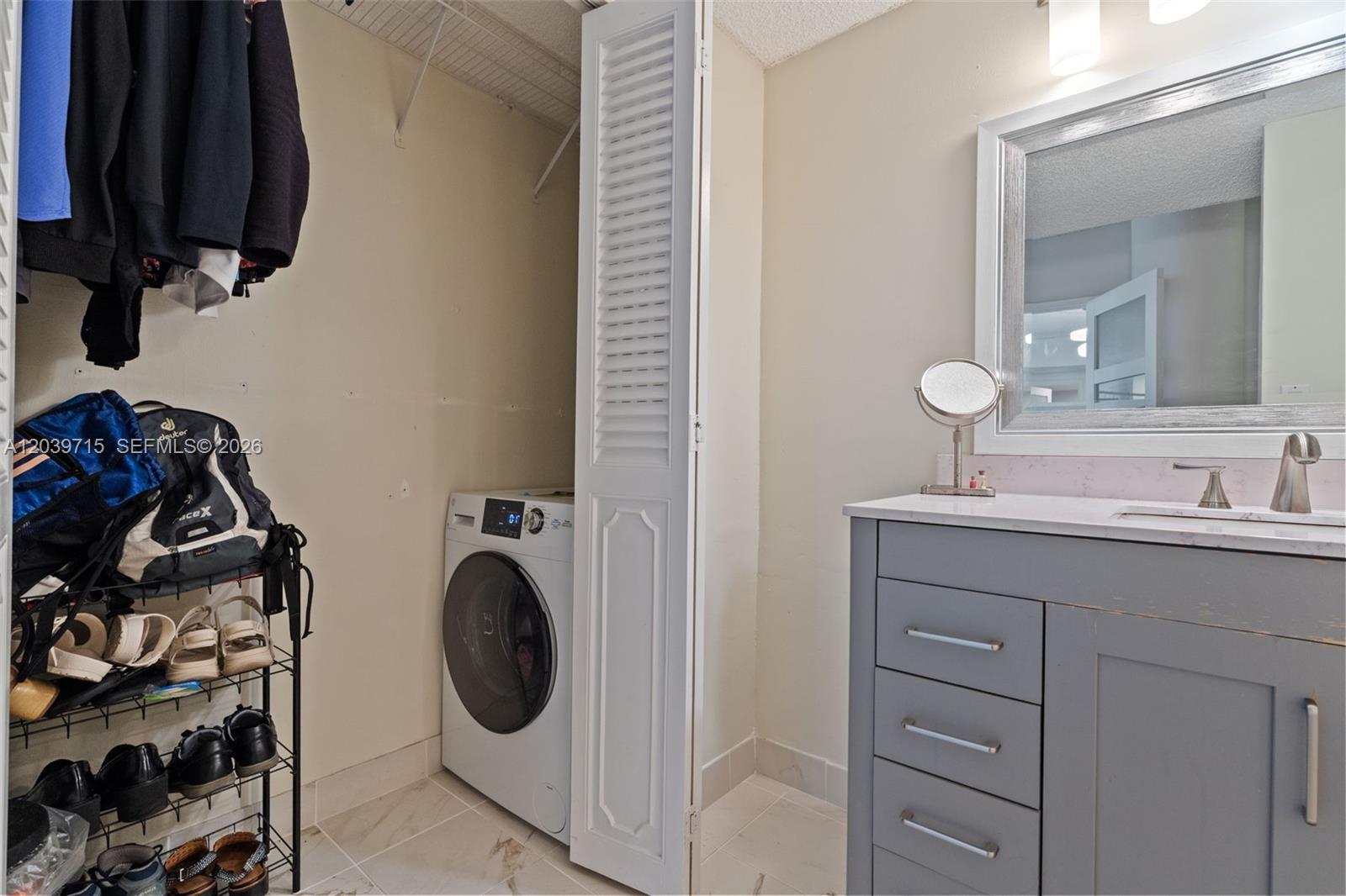Photo of 3725 Ocean Dr  #1410, Hollywood, Florida, 33019 - 