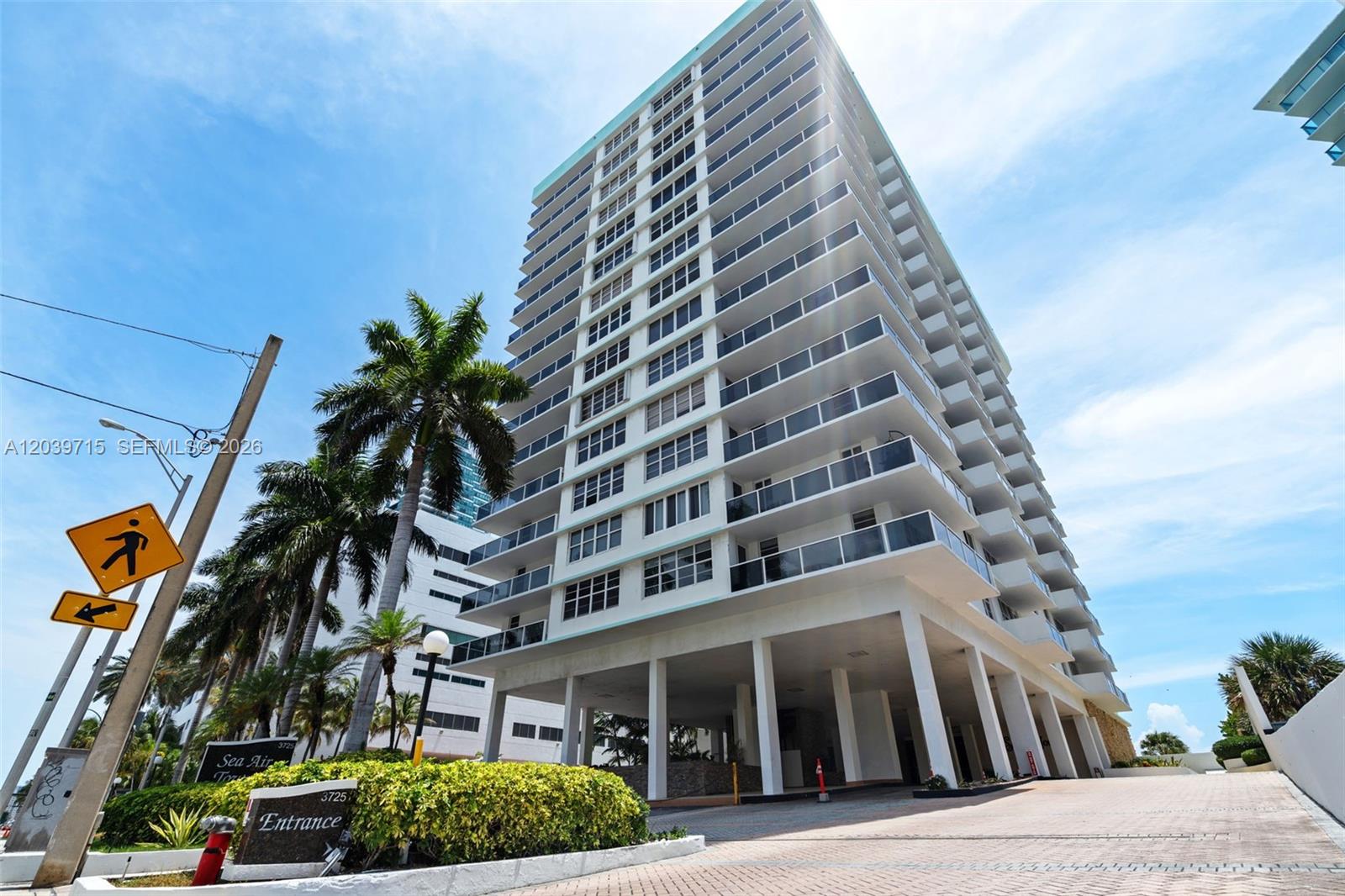 Photo of 3725 Ocean Dr  #1410, Hollywood, Florida, 33019 - 