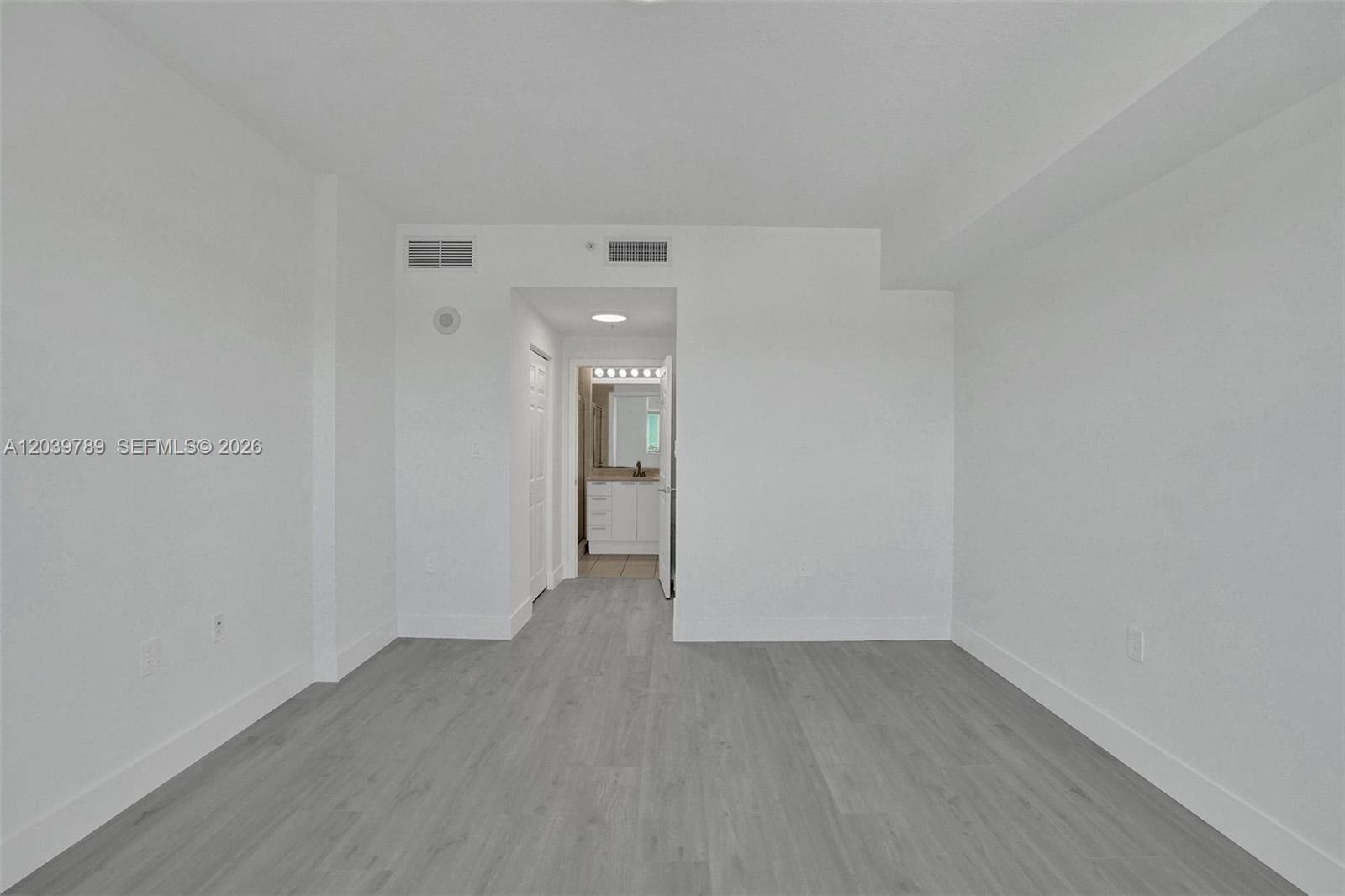 Photo of 140 Dixie Hwy  #803, Hollywood, Florida, 33020 - 