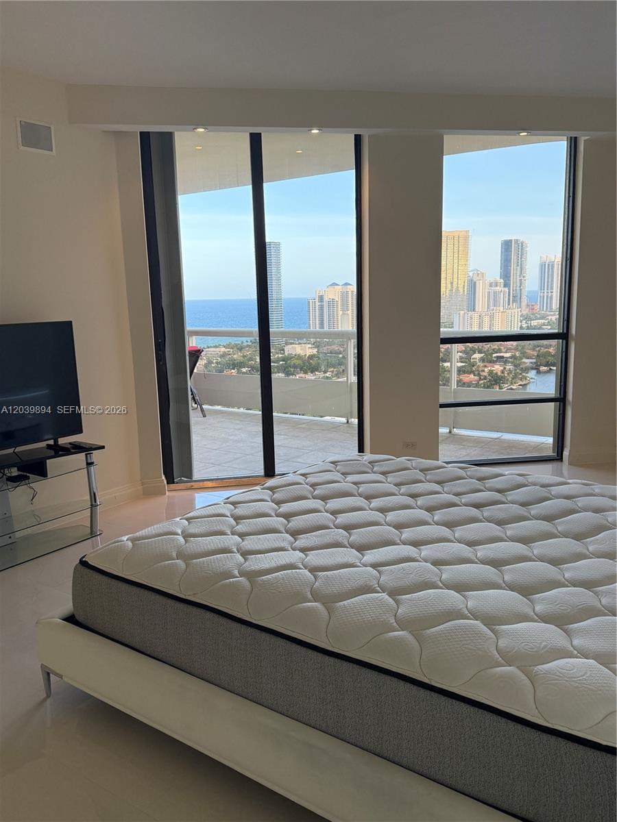 Photo of 20191 Country Club Dr  #TS8, Aventura, Florida, 33180 - 