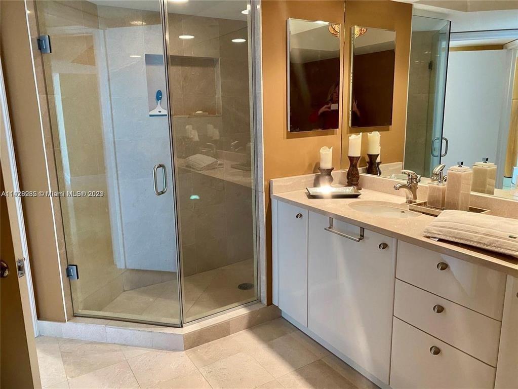Photo of 16500 Collins  #2052, Sunny Isles Beach, Florida, 33160 - Photo 22