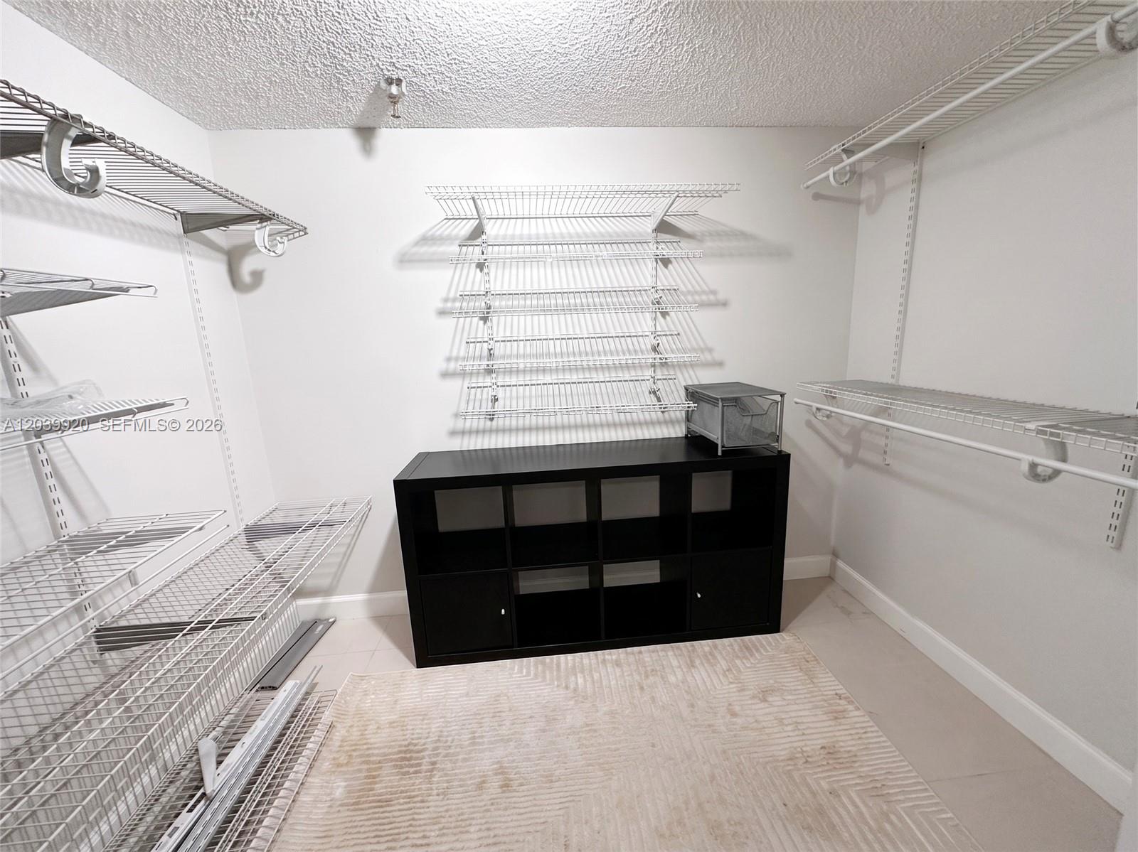See details 1117 2 / 2 1240 sq. ft. $ 2026-06-25 0 Photo
