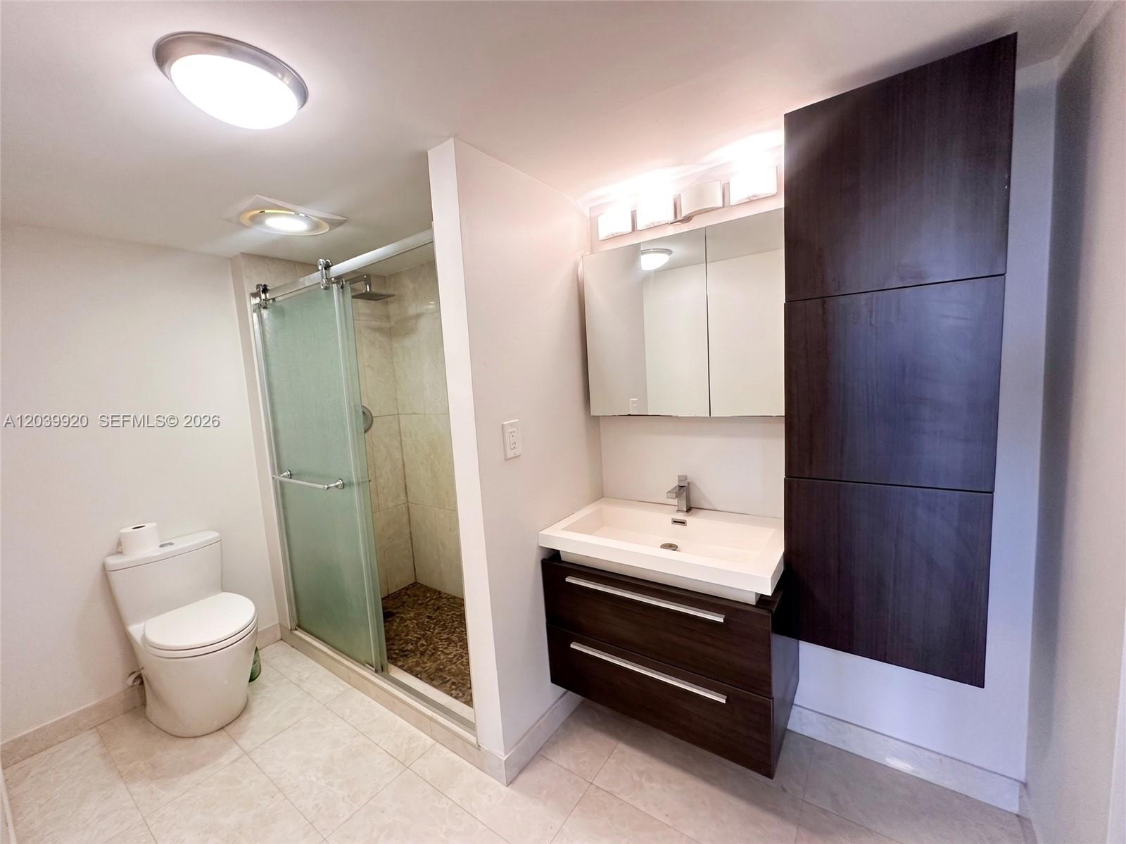 See details 1117 2 / 2 1240 sq. ft. $ 2026-06-25 0 Photo