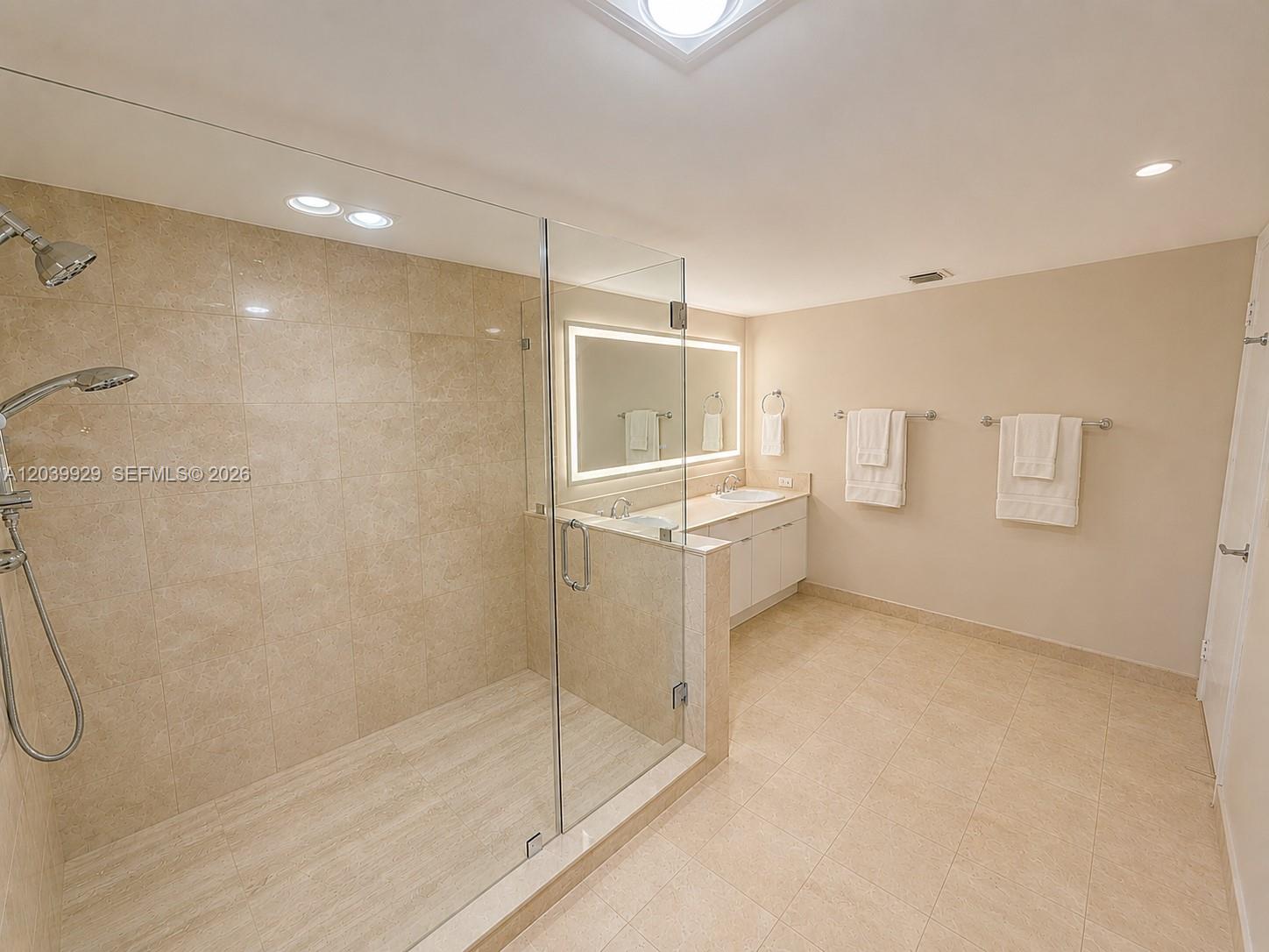 Photo of 8855 Collins Ave  #6H, Surfside, Florida, 33154 - 