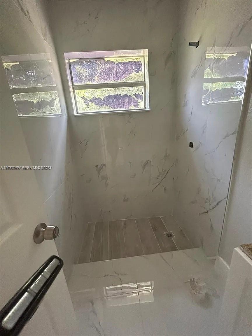 See details / 1216 sq. ft. $ 2026-06-19 0 Photo