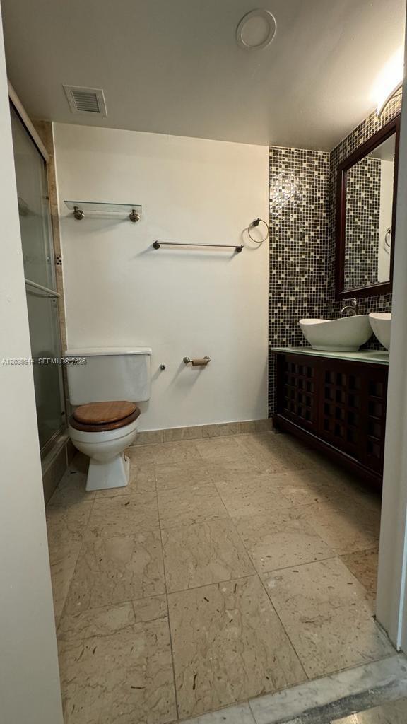 201 2 / 2 1150 sq. ft. $ 2026-06-19 0 Photo