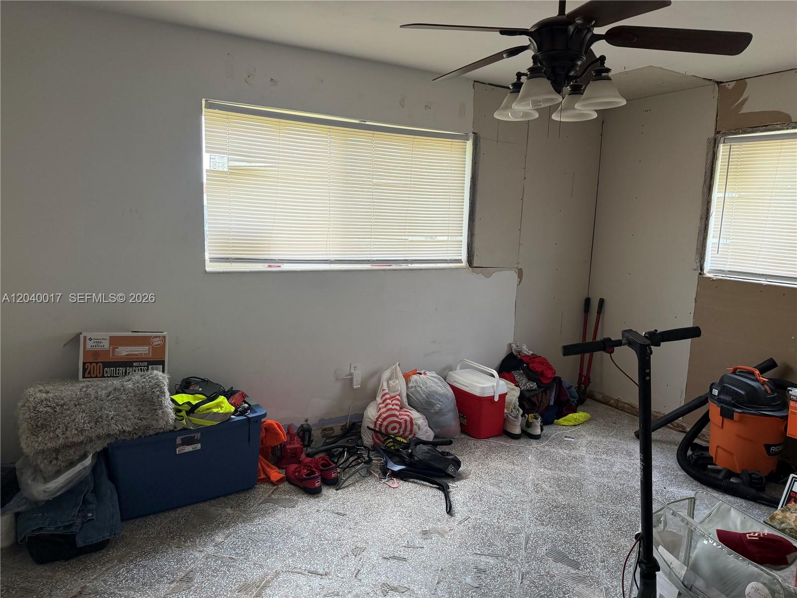 Ver detalles 1800 3 / 2 1350 sq. ft. $ 2026-06-19 0 foto