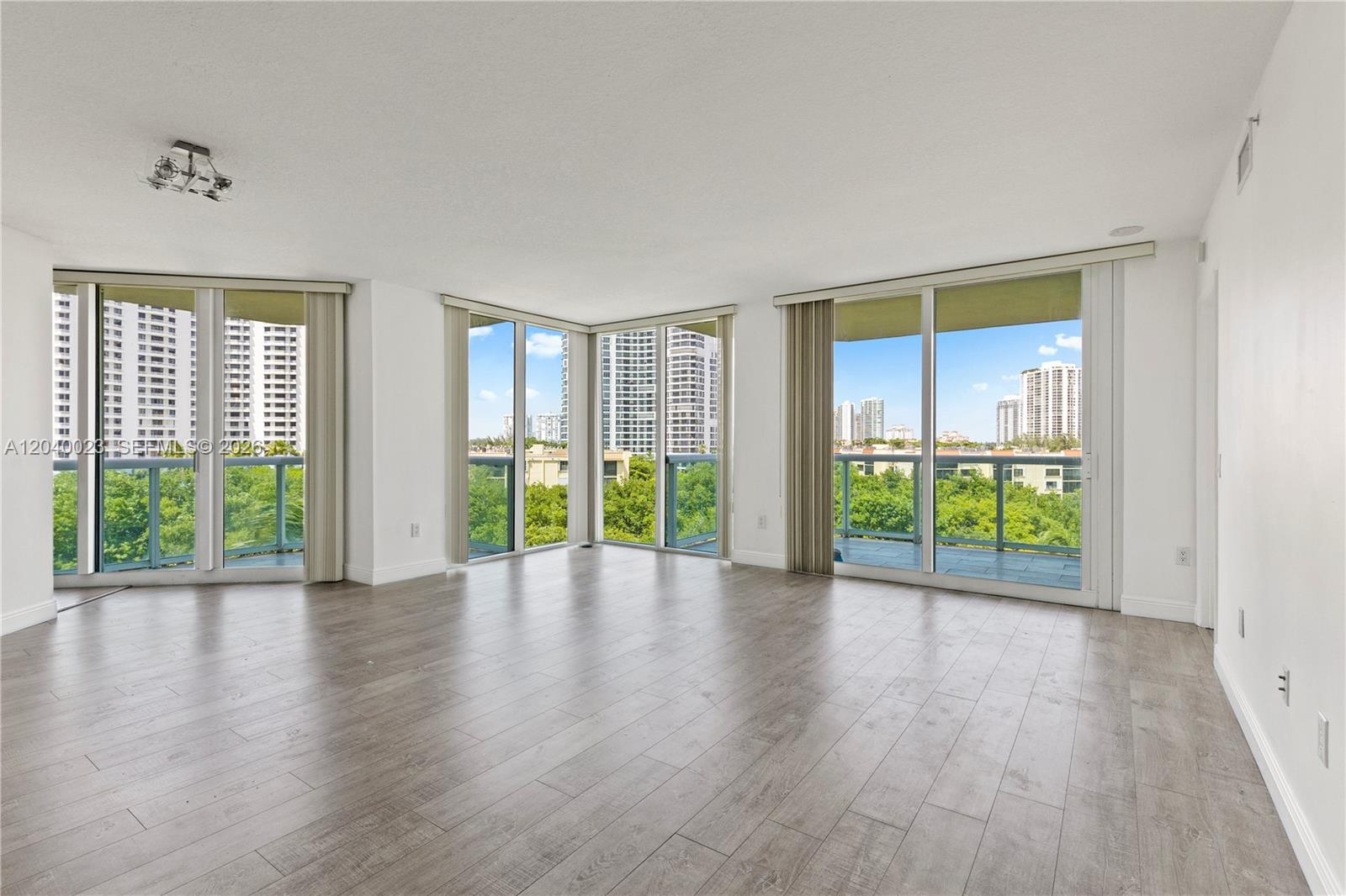 Photo of 3370 Hidden Bay Dr  #602, Aventura, Florida, 33180 - 
