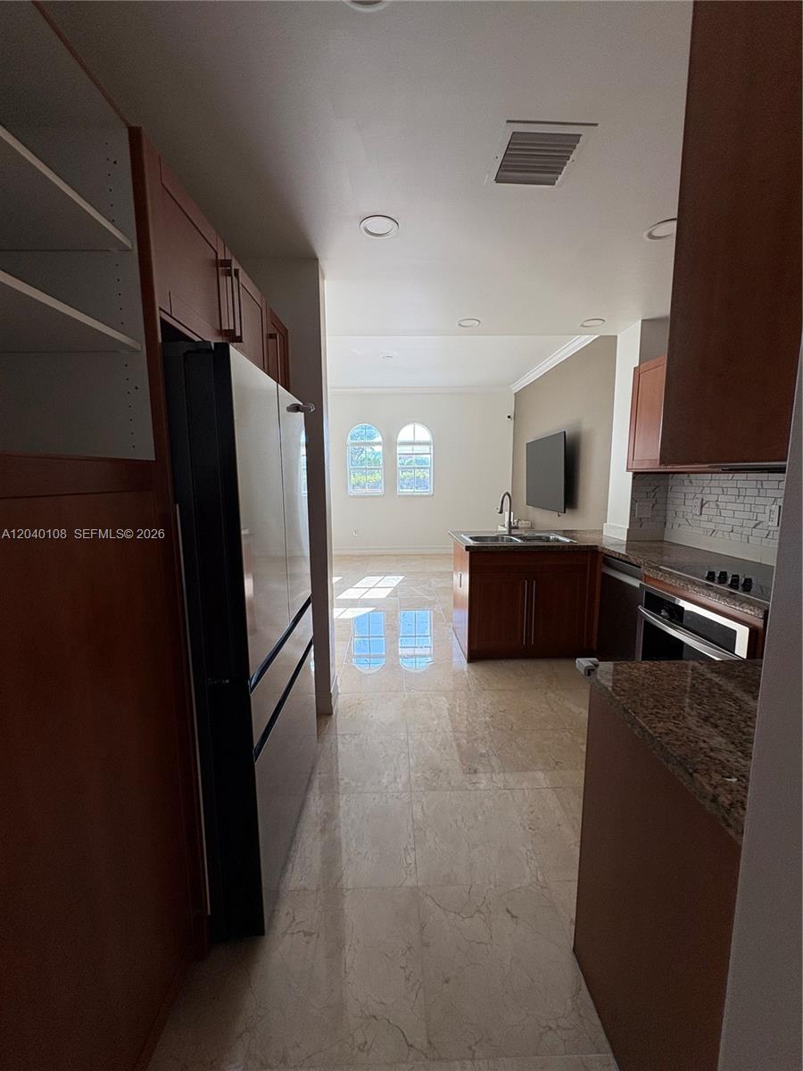 Photo of 18410 30th Ave  (18410), Aventura, Florida, 33160 - 