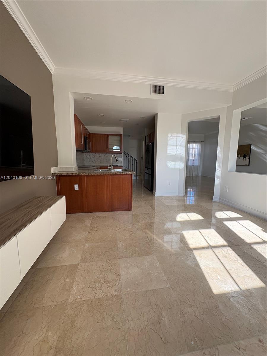 Photo of 18410 30th Ave  (18410), Aventura, Florida, 33160 - 