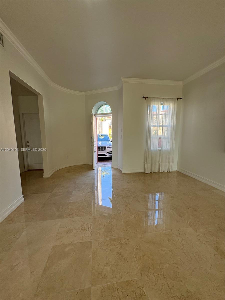 Photo of 18410 30th Ave  (18410), Aventura, Florida, 33160 - 