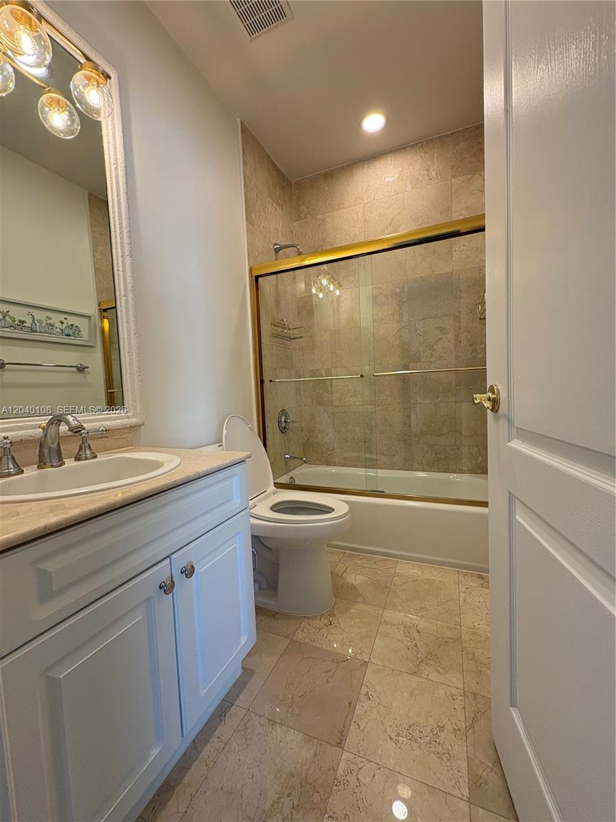 Photo of 18410 30th Ave  (18410), Aventura, Florida, 33160 - 