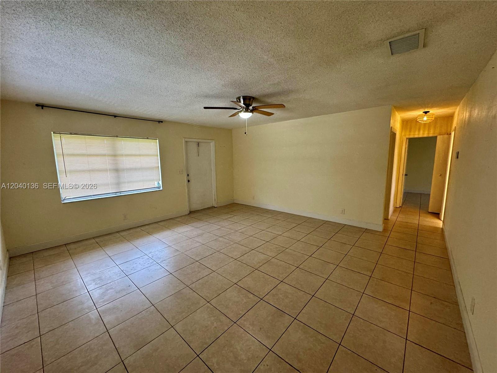 Ver detalles / 2273 sq. ft. $ 2026-06-19 0 foto