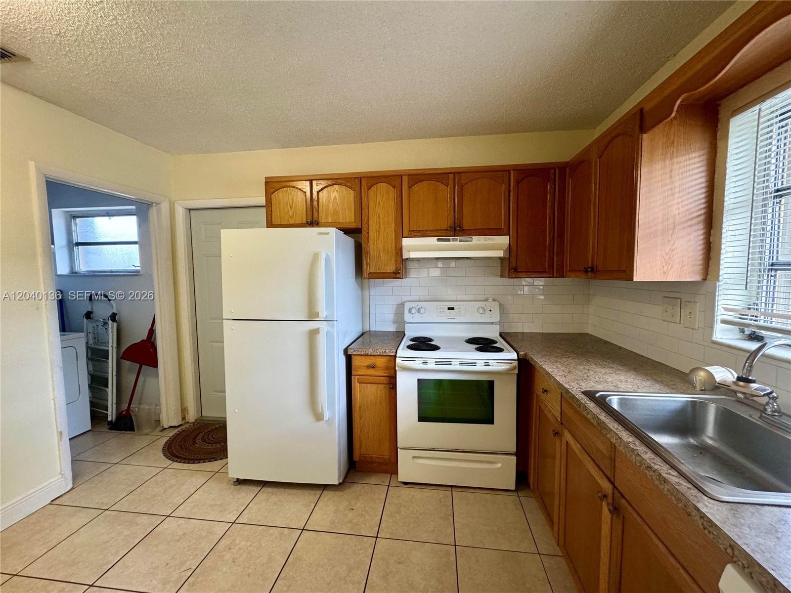 Ver detalles / 2273 sq. ft. $ 2026-06-19 0 foto
