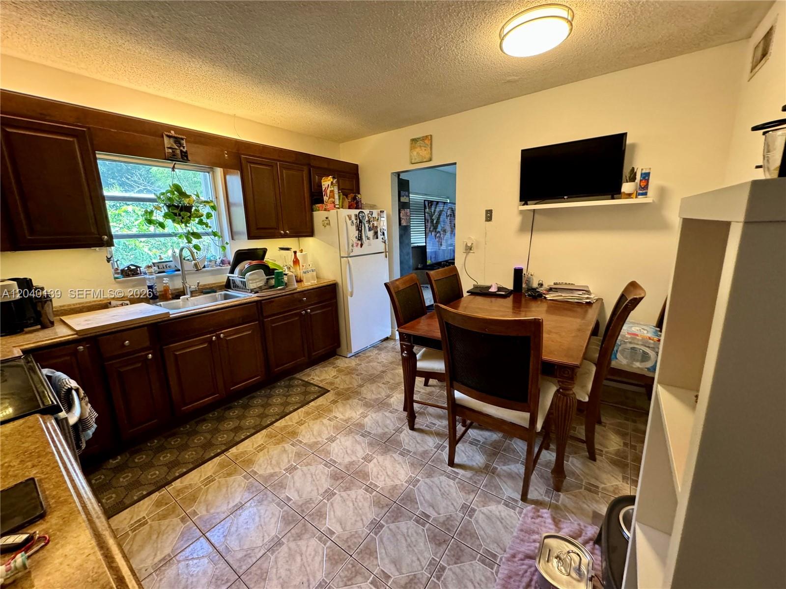   /  2273 sq. ft. $ 2026-06-19 0 foto