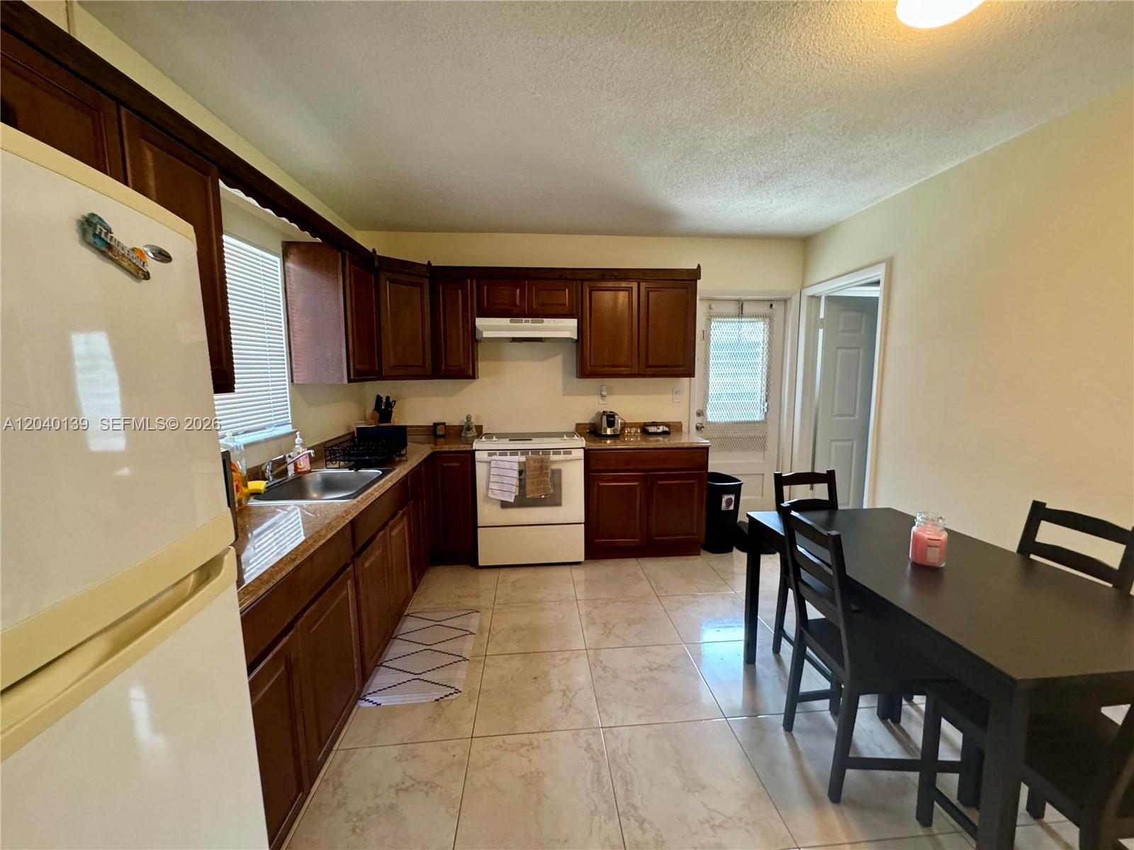   /  2273 sq. ft. $ 2026-06-19 0 foto