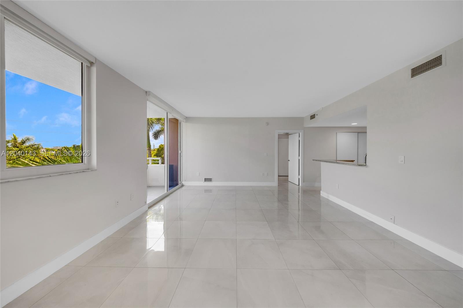 Photo of 2775 187th St  #318, Aventura, Florida, 33180 - 