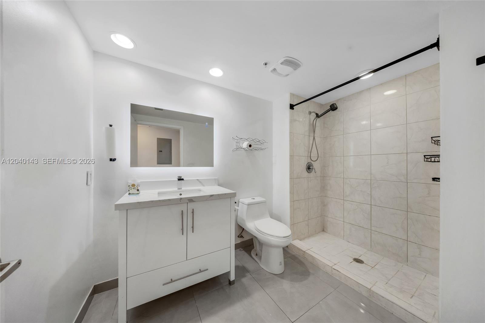 Photo of 2775 187th St  #318, Aventura, Florida, 33180 - 