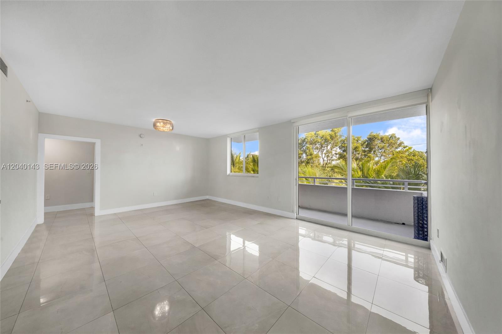 Photo of 2775 187th St  #318, Aventura, Florida, 33180 - 
