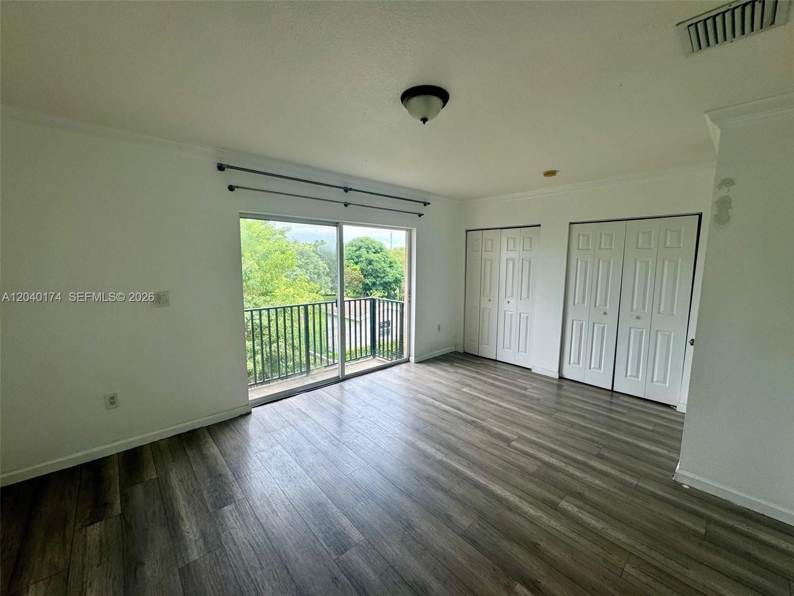   /   sq. ft. $ 2026-06-19 0 foto