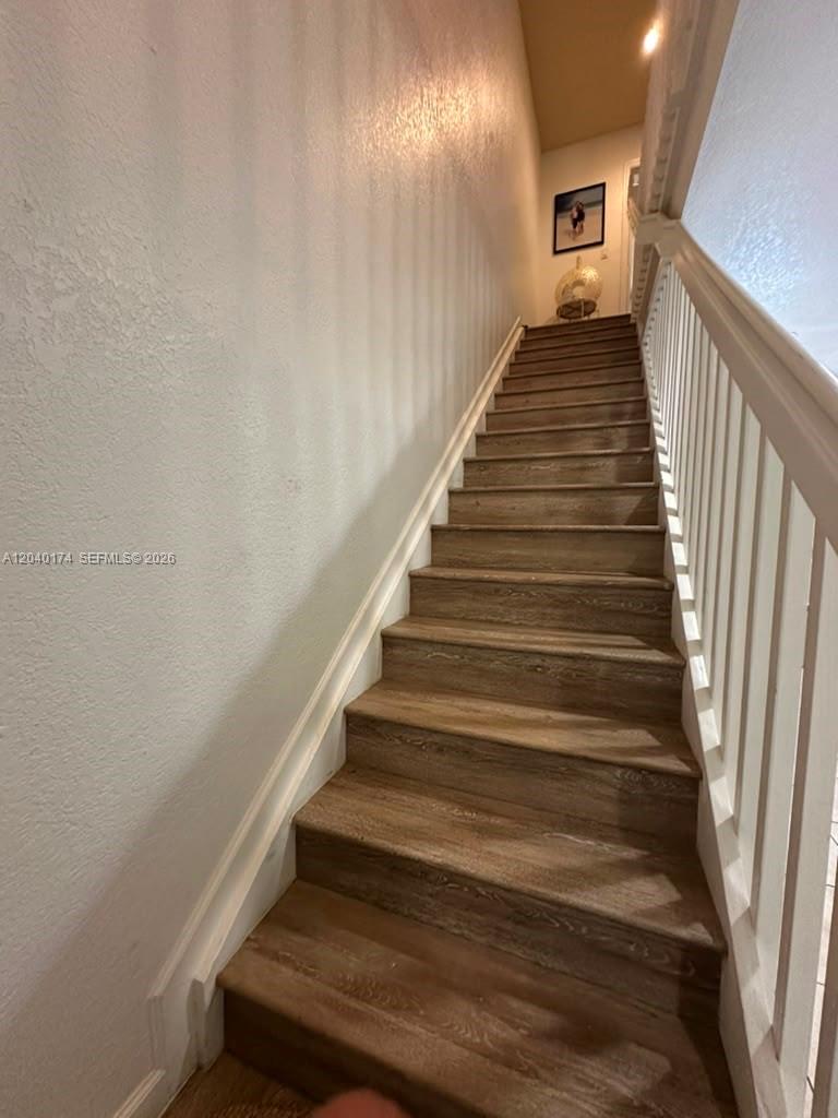   /   sq. ft. $ 2026-06-19 0 foto