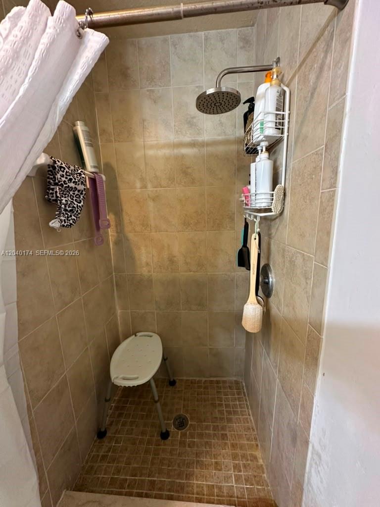   /   sq. ft. $ 2026-06-19 0 foto