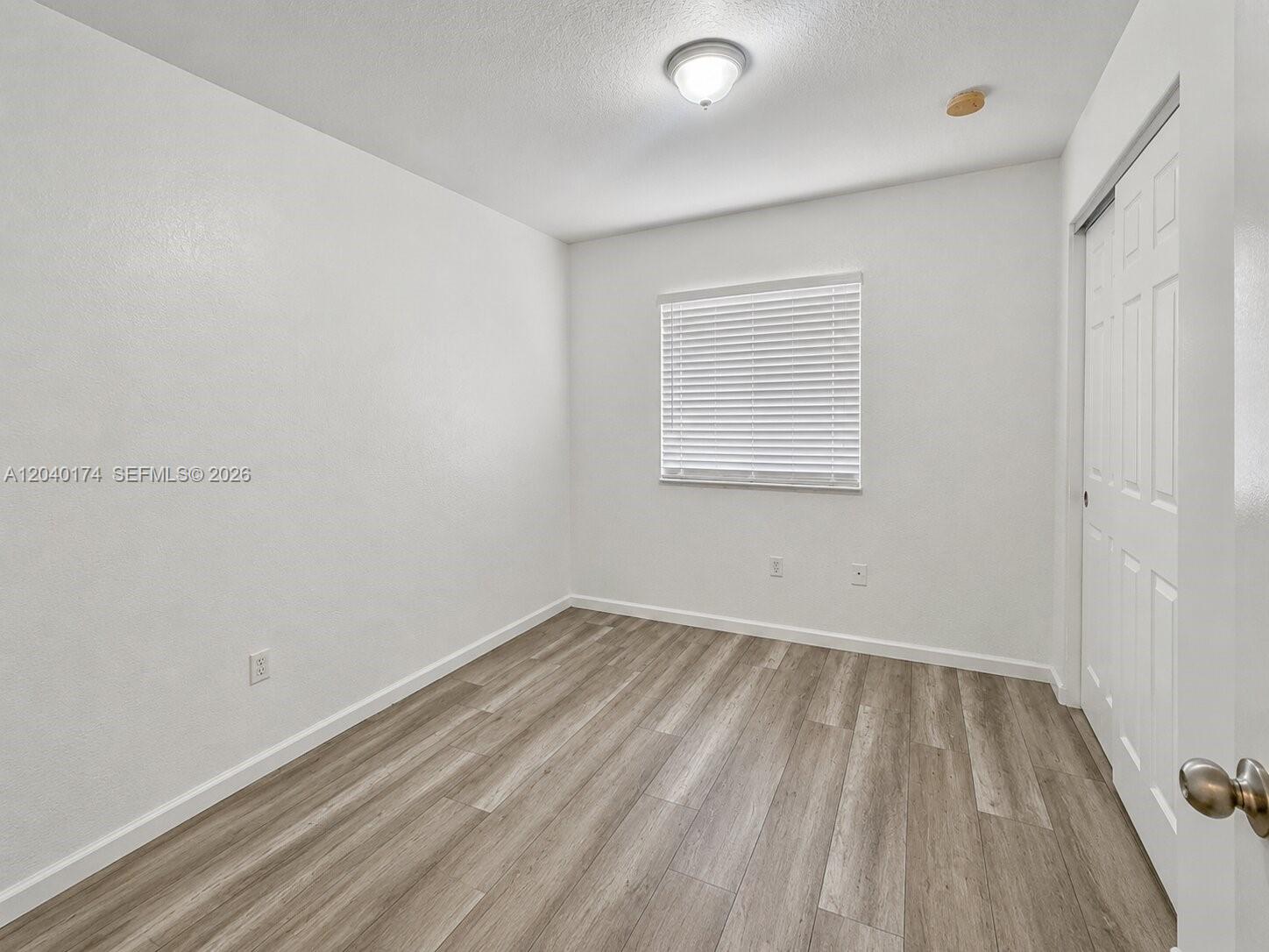   /   sq. ft. $ 2026-06-19 0 foto